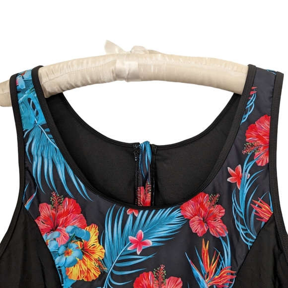 Women's Two Piece Bathing Suit Size 22 - Picture 6 of 9